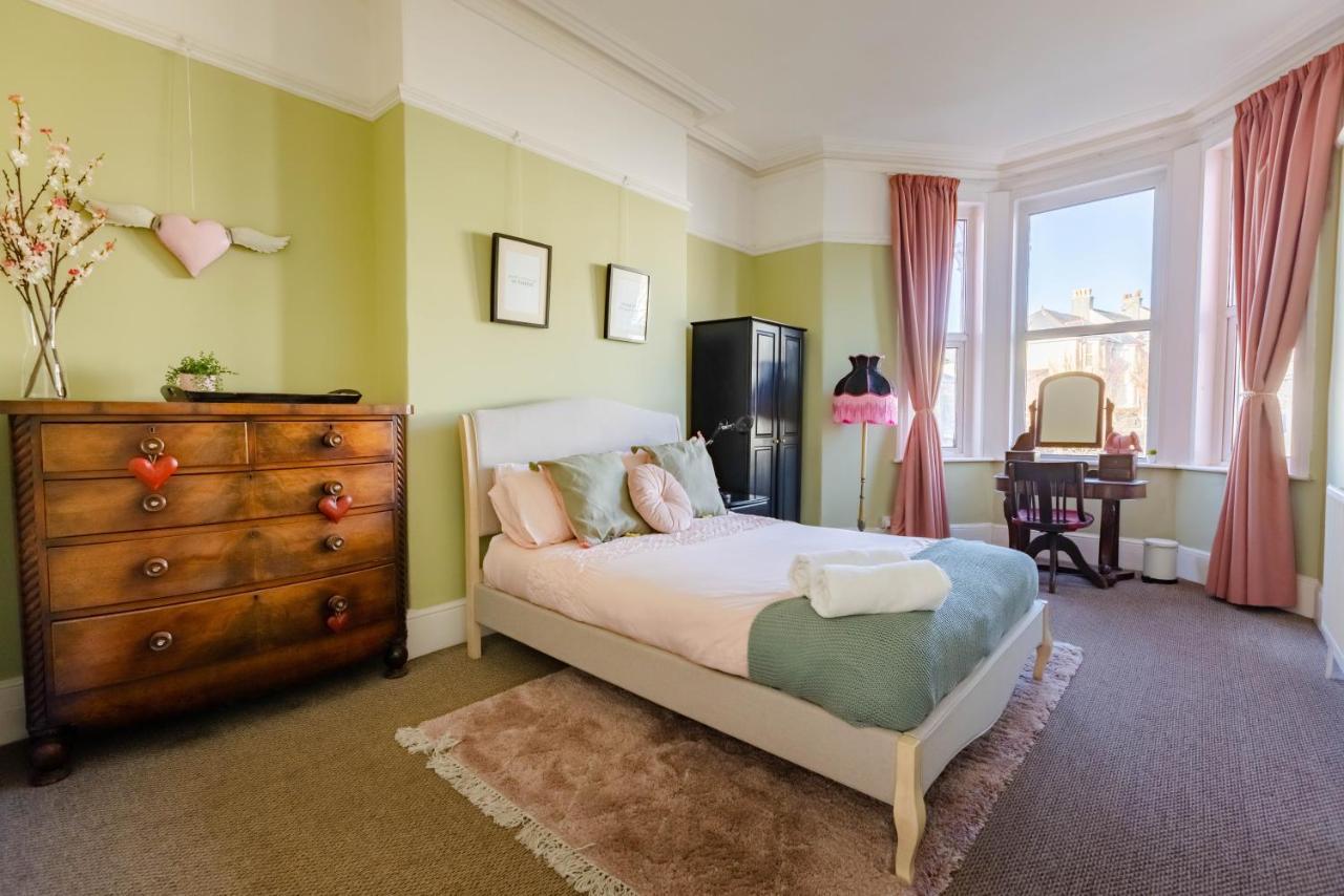 5-Bed House With Distant Sea Views In Plymouth Villa ภายนอก รูปภาพ