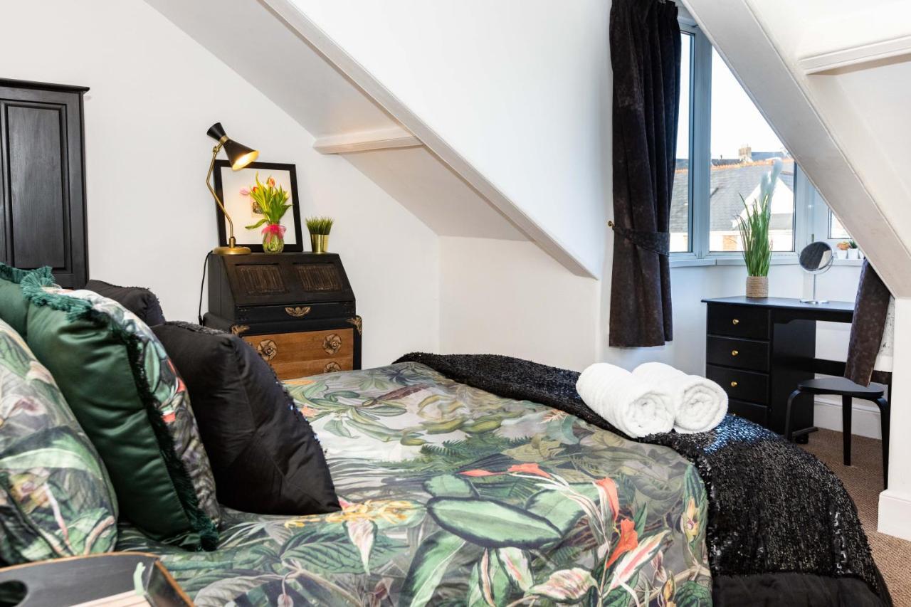 5-Bed House With Distant Sea Views In Plymouth Villa ภายนอก รูปภาพ
