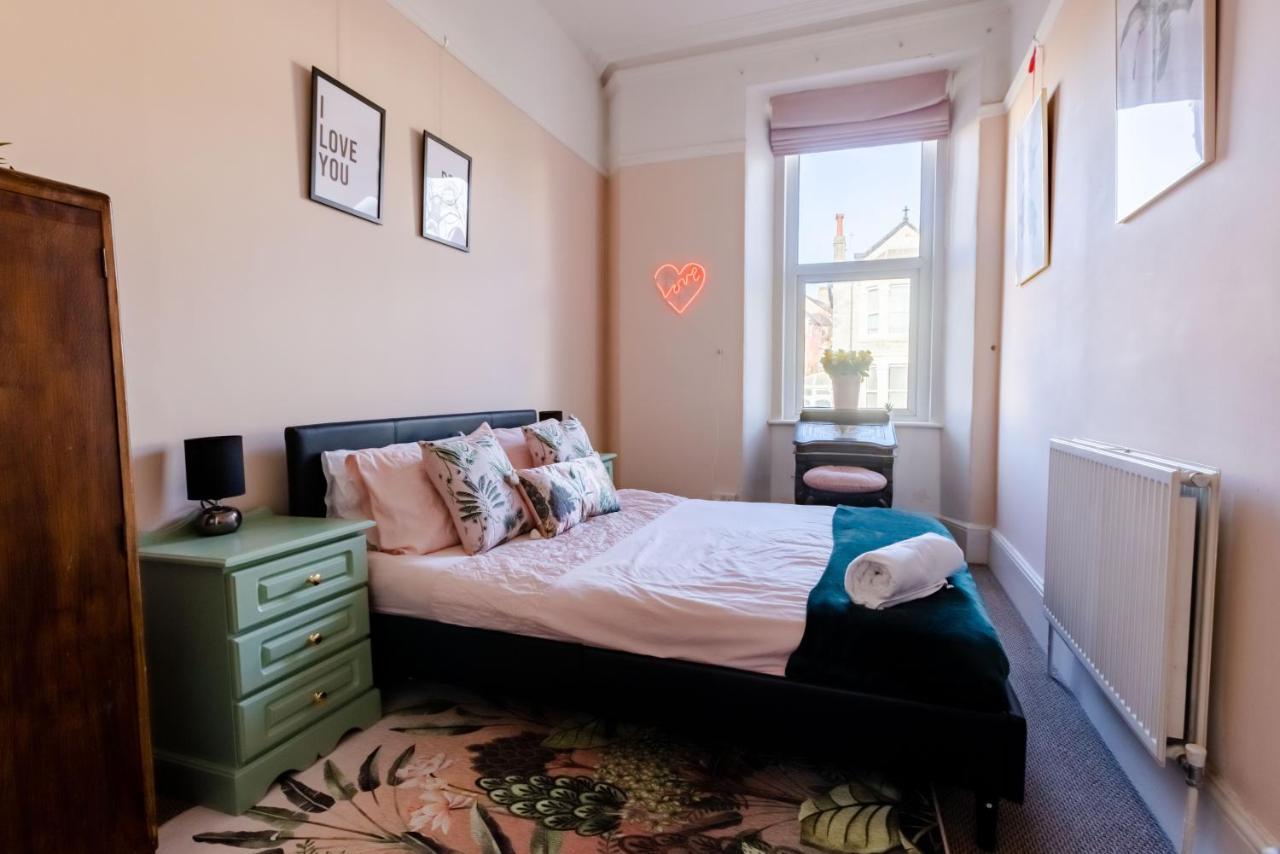 5-Bed House With Distant Sea Views In Plymouth Villa ภายนอก รูปภาพ