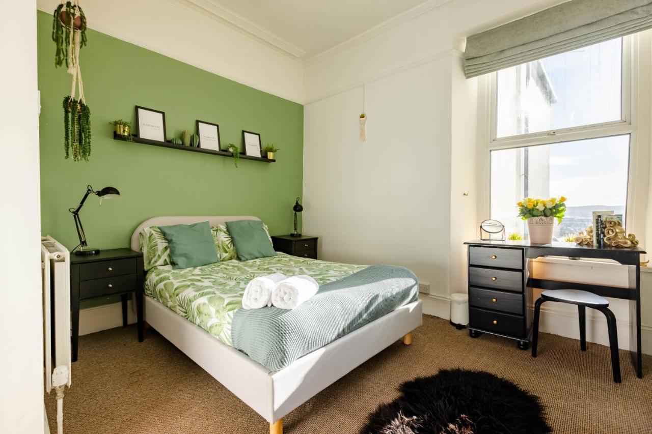 5-Bed House With Distant Sea Views In Plymouth Villa ภายนอก รูปภาพ