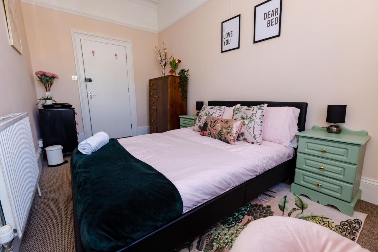 5-Bed House With Distant Sea Views In Plymouth Villa ภายนอก รูปภาพ